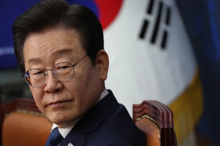<b>트럼프</b>, 우크라 전쟁 조기 종결 공언…<b>노벨평화상 추천</b> 적극... 