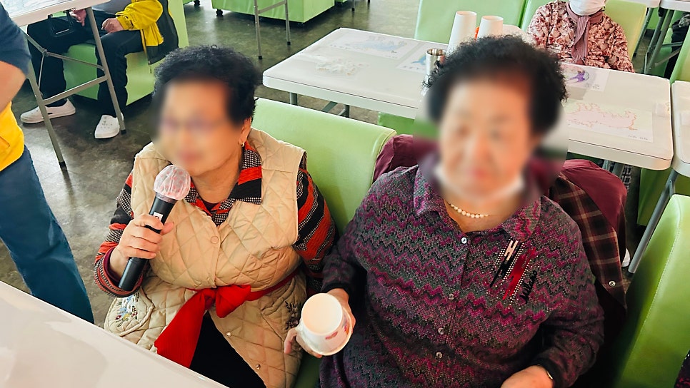 [보령시웅천주간보호센터] 행복한 생신잔치를 선물하는 금빛사랑주야간보호센터