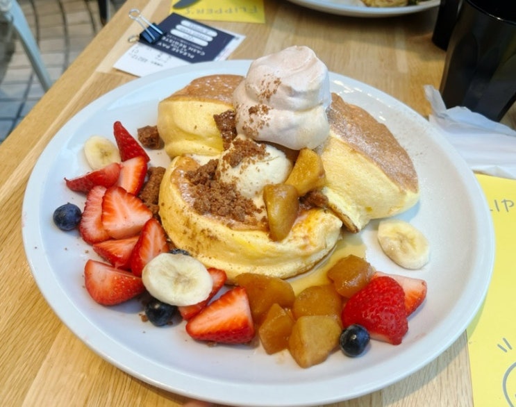  [일본] 도쿄 오사카 브런치 수플레 팬케이크 맛집 “ Flipper’s 플리퍼스 ”