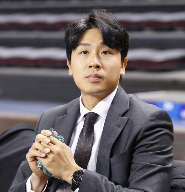 프로<b>농구</b> 소노, 새 <b>감독</b>에 ‘매직키드’ 김태술 <b>선임</b>…변화 예고