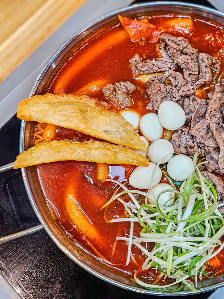  구월동 데이트 맛집 청년다방 | 인천 뉴코아 떡볶이