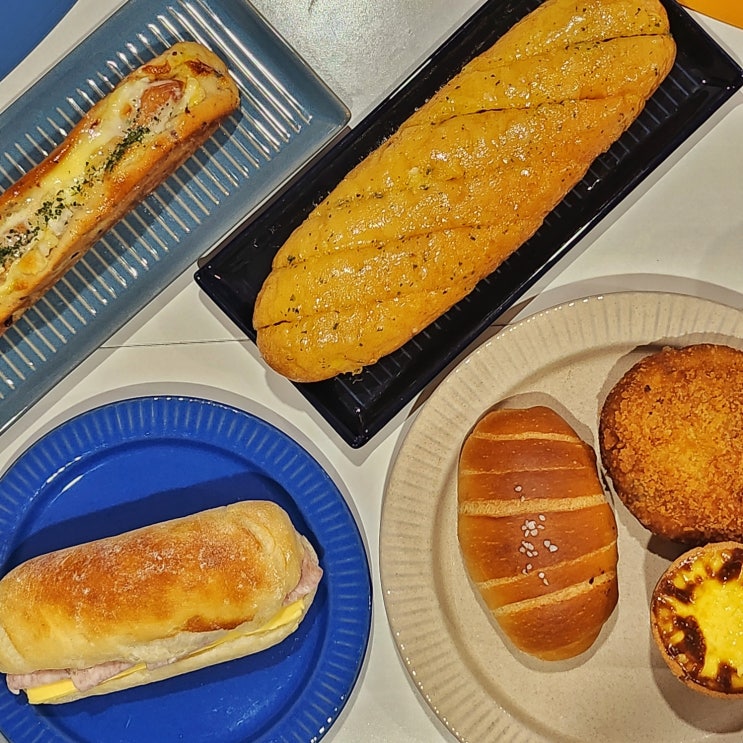  도촌동소금빵맛집 잠봉뵈르 에그타르트 마늘 바게트 카멜레온 베이커리