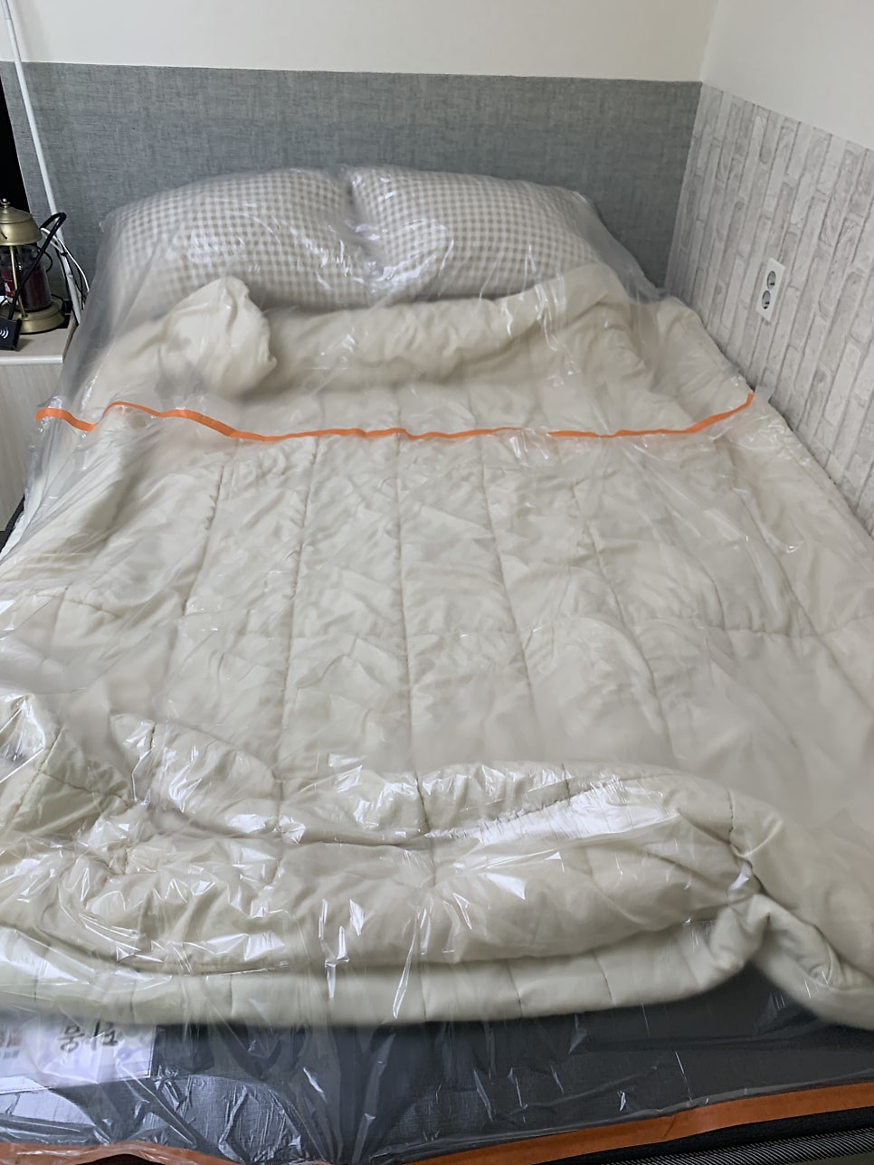 찢어진벽지 구멍난석고벽 복원하기 비용문의