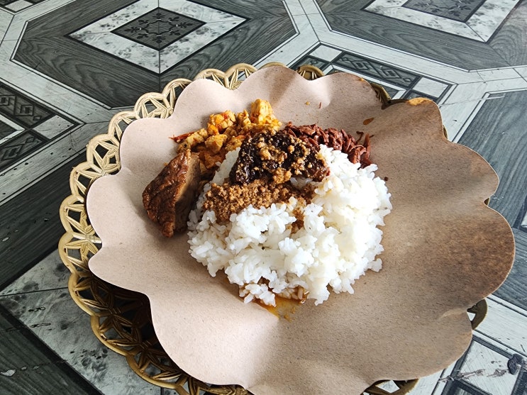  족자카르타 현지식당 GUDEG BU TATIK