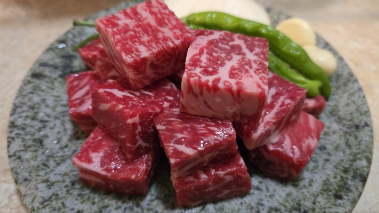  강남구청역 점심맛집 특차돌소국밥 '도산뚝배기'