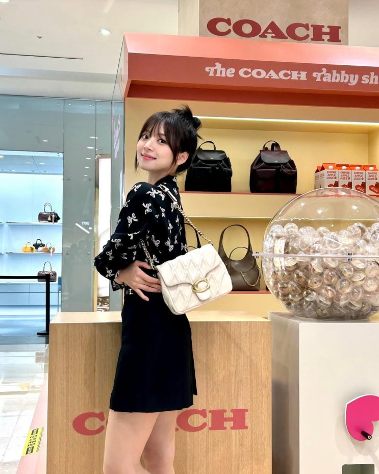  하트시그널4 김지영 인스타그램 명품 패션 코디 코치 태비 숄더 백 26 위드 퀼팅 추천!