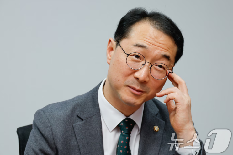 김건 "살상무기 지원 카드, 북 기술이전 억제…<b>김정은</b>-<b>트럼프</b>... 