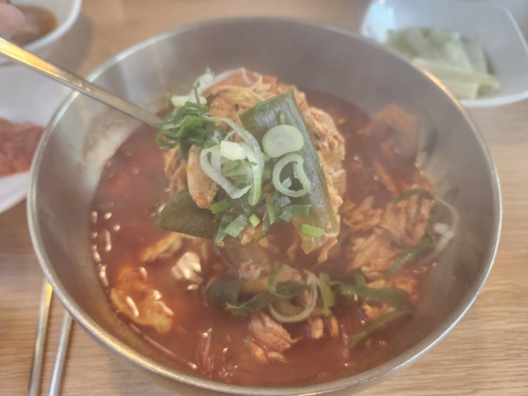  동인천밥집 닭곰탱이 신포점 완전 국물 지대로 맛남