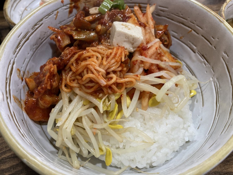  청주 용암동 핫쭈: 푸짐한 쭈구미 점심특선으로 느끼함을 날려버리세요