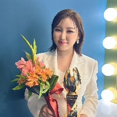 <b>송가인 심수봉</b>콘서트 단독게스트 / <b>심수봉</b>선물 <b>신곡</b> 앨범 수록