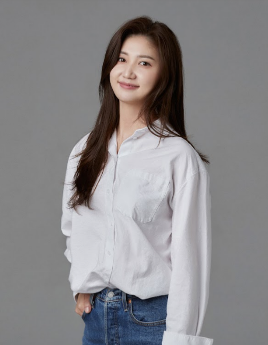 소속사 <b>빅히트</b> 뮤직, 젊은 여성 CEO로 교체. <b>신선정</b> 선임