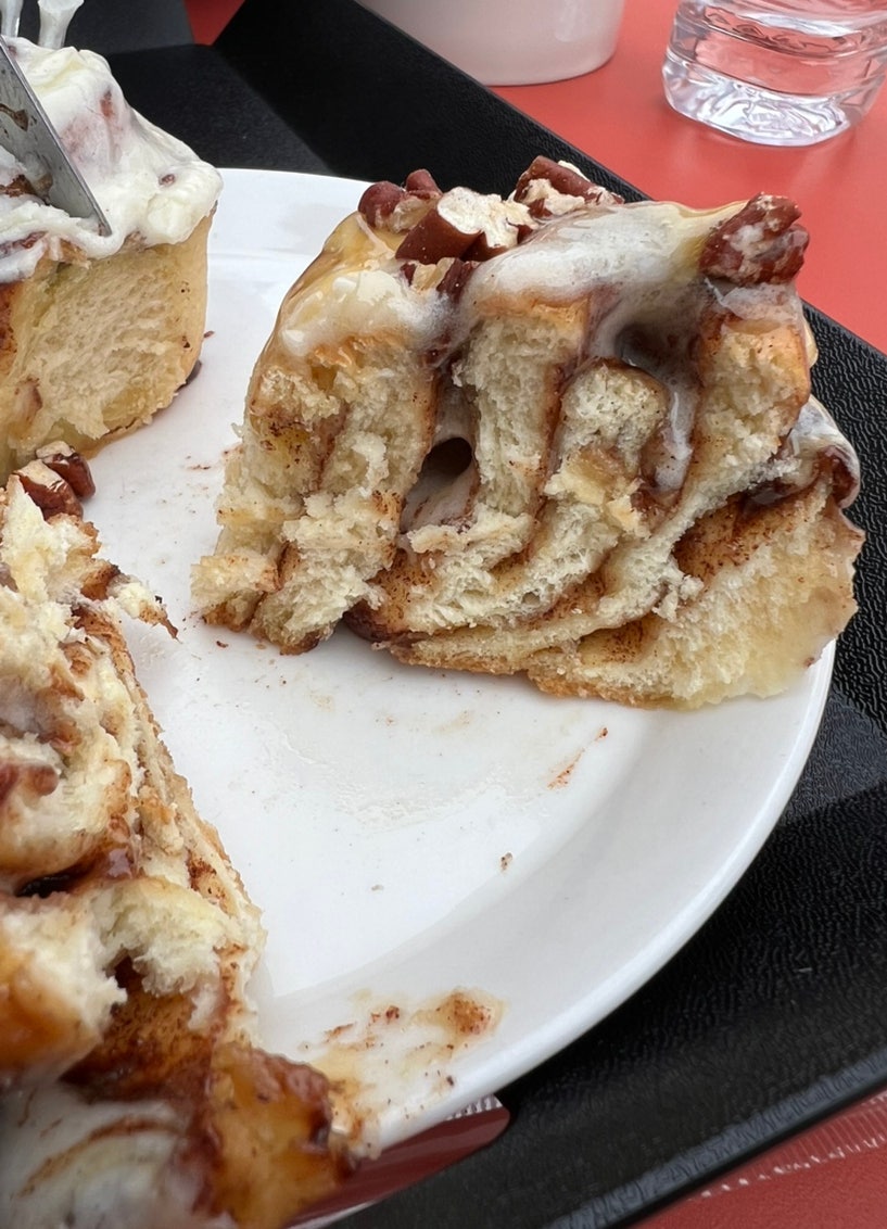 Coffee at Cinnabon, Yeouido Yeongdeungpo — A Nostalgic Treat 10