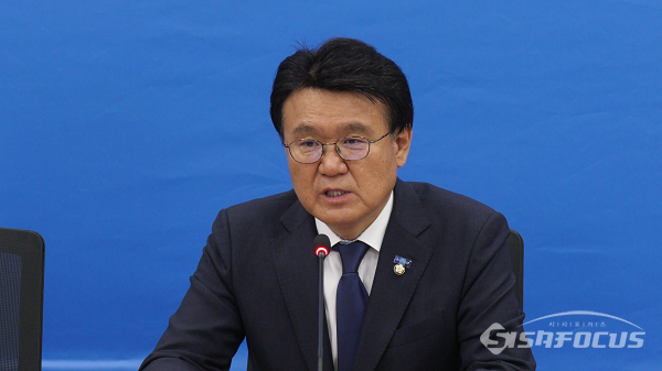 황운하, 정부 ‘<b>김건희 특검법 재의</b>요구권’ 의결에... 