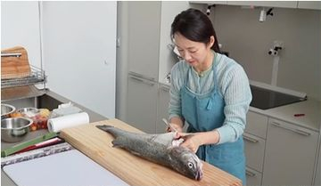 배우 <b>명세빈</b> 17세 어린남자에 대시 받아, <b>난자</b> 냉동 연장포기... 
