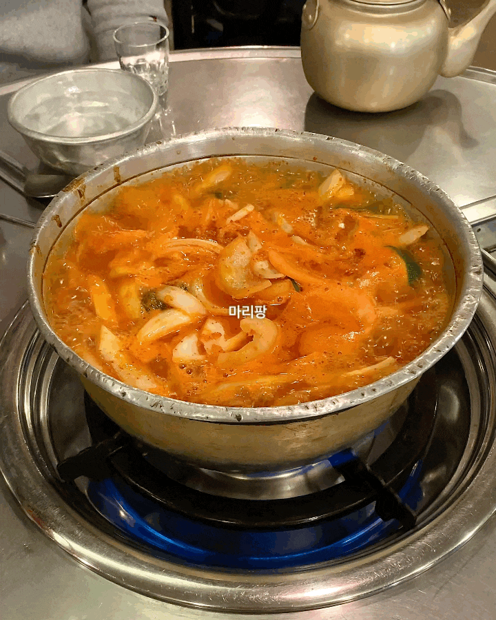  [군포시 산본동] 오래전부터 유명했던 묵은지 닭볶음탕 맛집 '양은냄비'