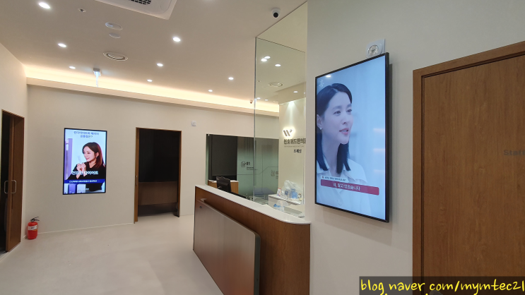  벽부형 DID 설치 사례 (세로 DID)