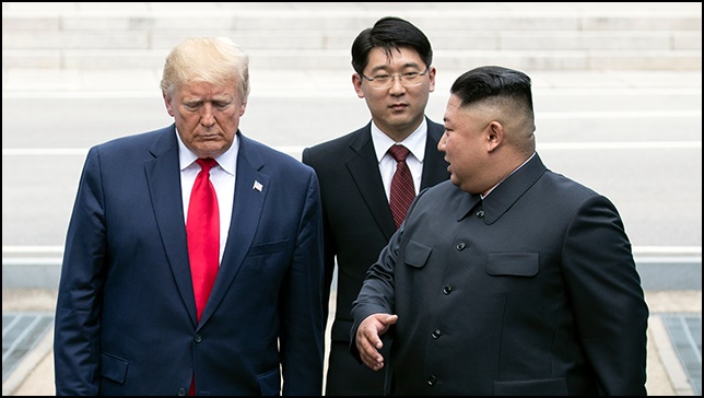 <b>트럼프</b>팀과 <b>김정은</b>의 대화 추진 배경
