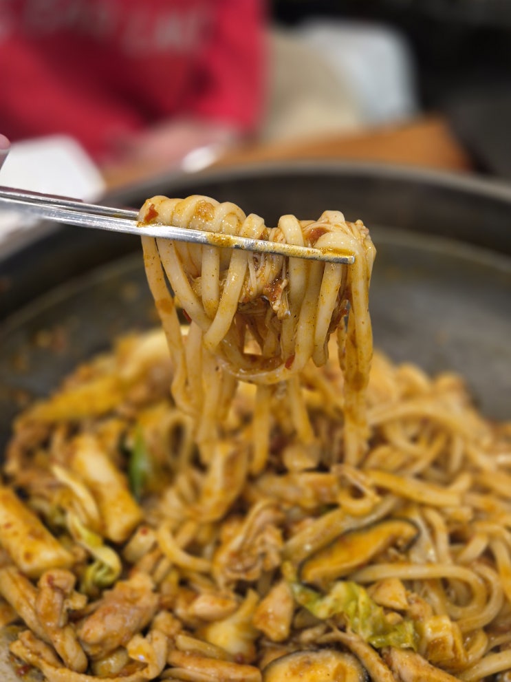  [구디 점심 맛집] '항아리닭갈비막국수' 구로점 | 우동사리는 필수!
