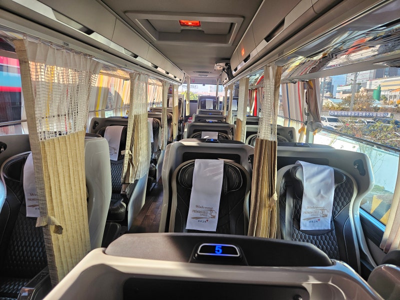 금호고속버스 프리미엄 좌석 차이점과 이용후기! 프라이빗하며 편안한 좌석