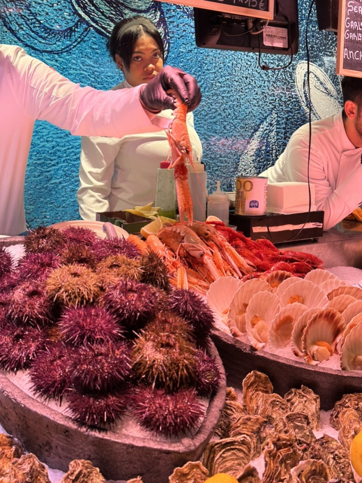 [스페인 바르셀로나] 보케리아 시장(Mercat de la Boqueria)에서 까나비네로 새우(Carabineros shrimp) 구입 후기
