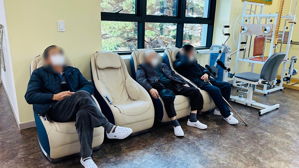 보령요양원 주간보호 건강과 행복을 돌보는 금빛사랑주야간보호센터