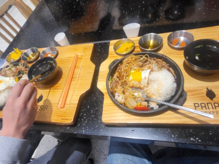  인천 인천터미널 롯데백화점 푸드코트 맛집 타파이 볶음밥 쌀국수집
