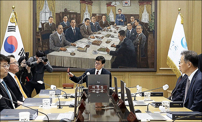 한국 경제의 방향 | 가계부채와 금리 정책의 해법 찾기