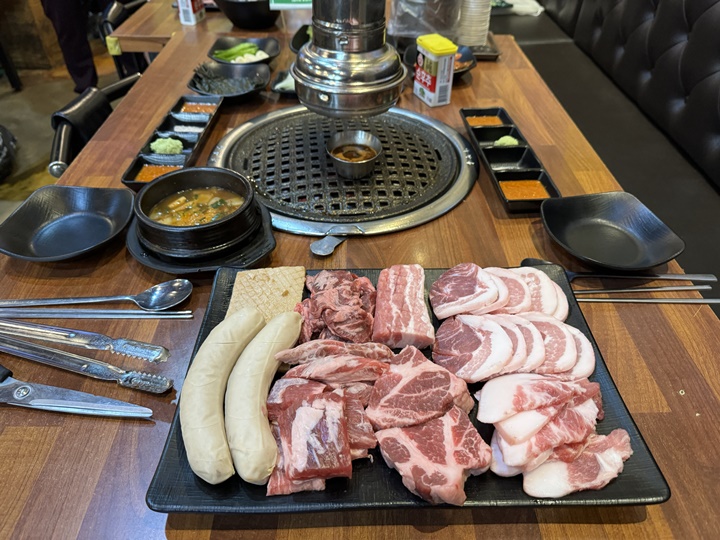 능동맛집 영달이네뒷꼬기 고소하니 육즙이 풍부했던 특수부위