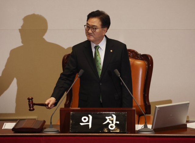 [속보] 민주당 <b>신영대</b> 의원 <b>체포동의안</b>, 국회 본회의서 부결