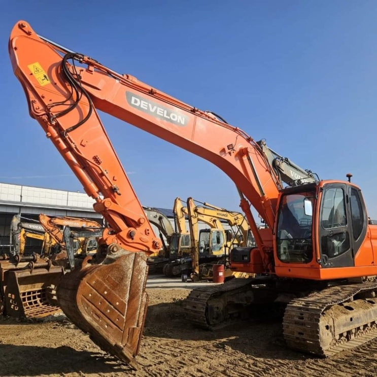 두산 DX220LC 2011년식 5400만원 판매합니다. 두산 DX220LC 2011년식 5400만원 판매합니다.