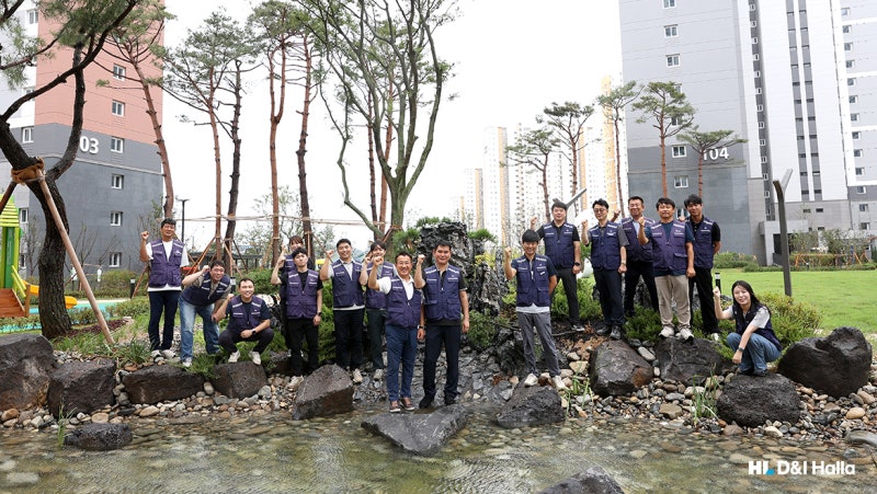 군산의 새로운 프리미엄 아파트를 짓다!‘군산 신역세권 한라비발디 센트로’ 신축공사 현....