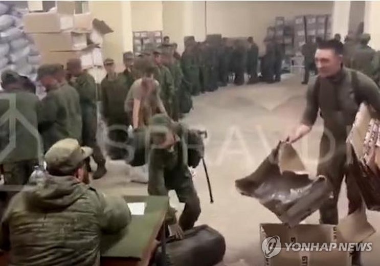 <b>국방장관</b> "<b>러시아</b> 1개 중대에 <b>북한</b> 1개 소대 편성…총알받이"