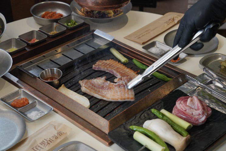  인천그랜드CC맛집! 최고 퀄리티의 청라삼겹살 맛집 '정원꽃삼겹 루원시티청라점'
