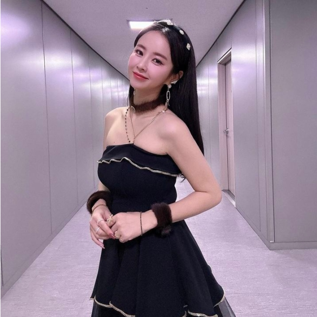 <b>은가은</b>, 소속사와 전속<b>계약 분쟁</b> 돌입하나…'정산금 미지급?... 