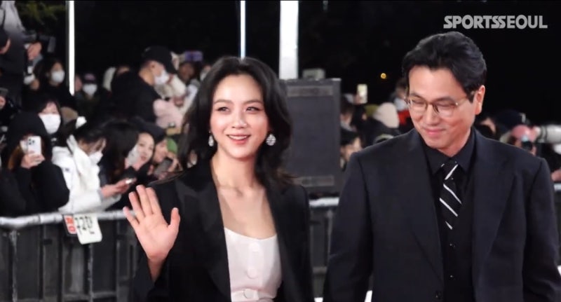 탕웨이 남편 김태용 화제 청룡영화제 인기스타상 수상