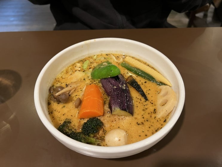  삿포로 맛집 수프카레 킹 센트럴점 웨이팅 메뉴추천 팁 현금카드결제