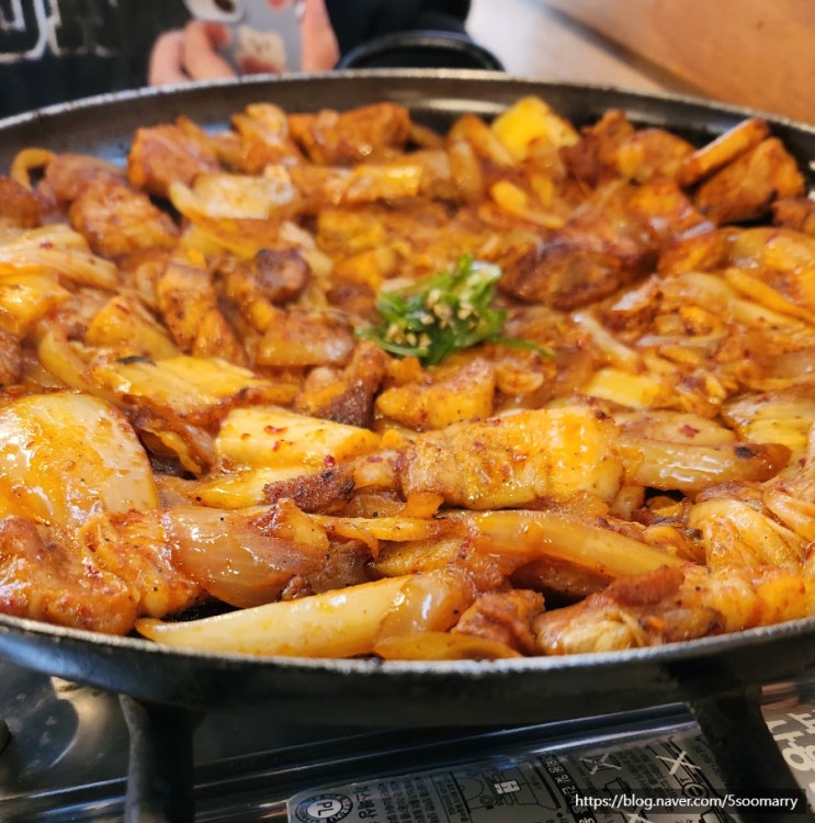  사당맛집 정통집 가서 삽겹살 김치구이 먹고왔어