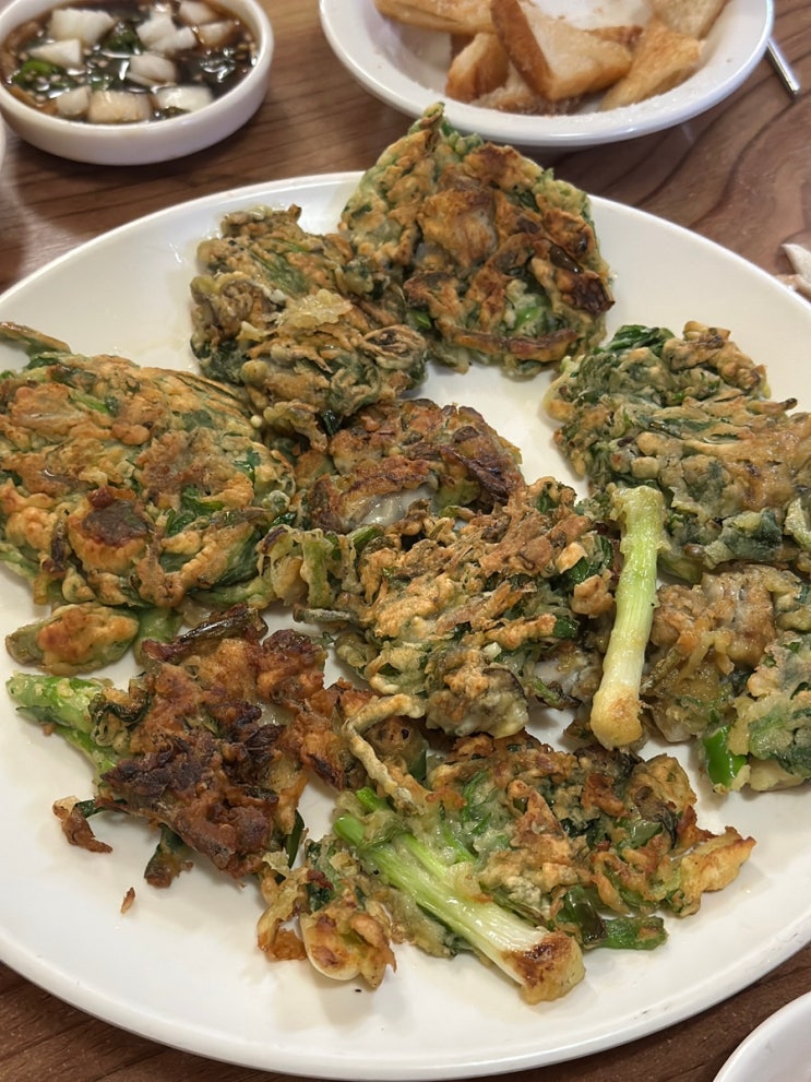  신림 노포 술집 달맞이이모네 굴전 맛집
