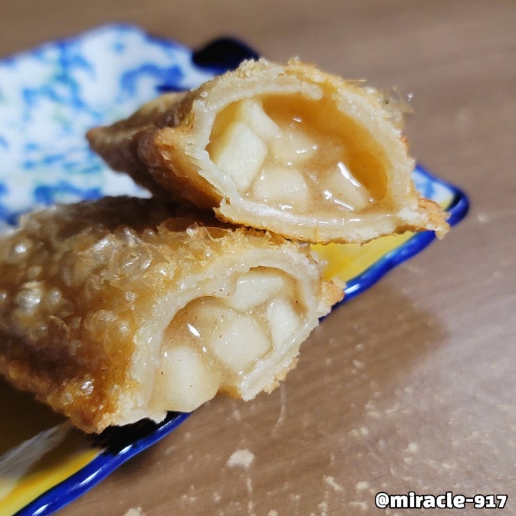 더 맛있어진 맥도날드 애플파이 파는 시간, 가격, 칼로리, 영양정보, 맛 내돈내산 리뷰