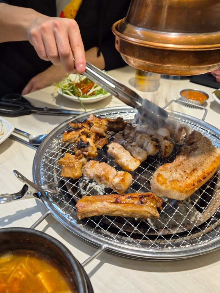  돼지고기부터 스테이크 맥주까지 자유이용! 김해장유맛집 명륜진사갈비