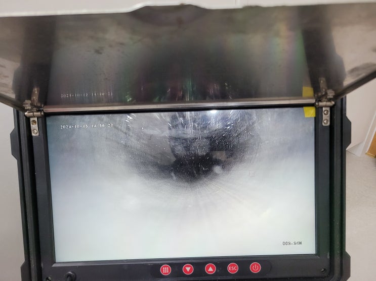  저녁에 빌라 화장실 역류 공동관 막힘으로 1층 물넘침 공용 배관 문제 서울 경기 광주