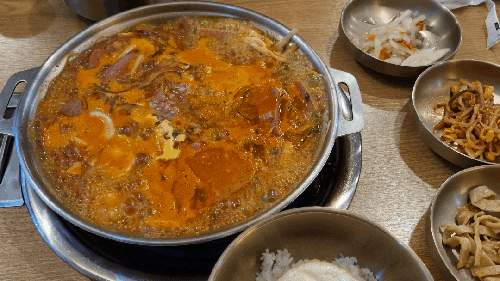  부천 신중동 맛집 부대옥 부대찌개, 깍두기 김치전