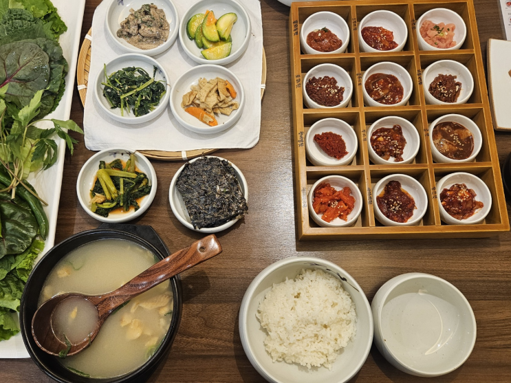  종로 한식 맛집 "하얀고래 종각 본점" 종각 최고의 한식당