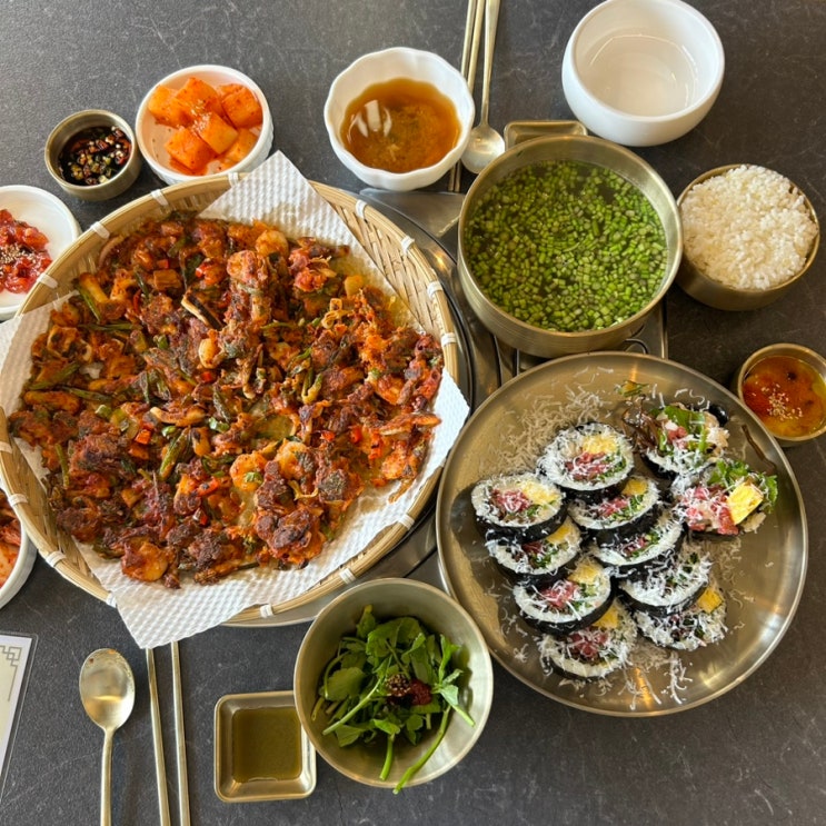  광주 동명동 밥집 점심 한식 맛집 향긋한 미나리 나리들