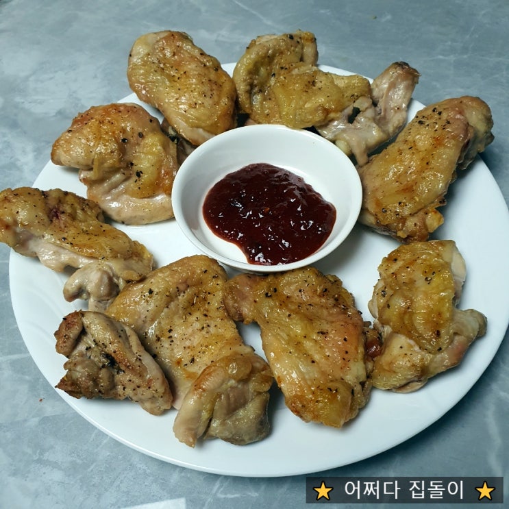  매운맛매니아 화끈한 불닭소스로 고생한 한주 맛있게 마무리했네요~