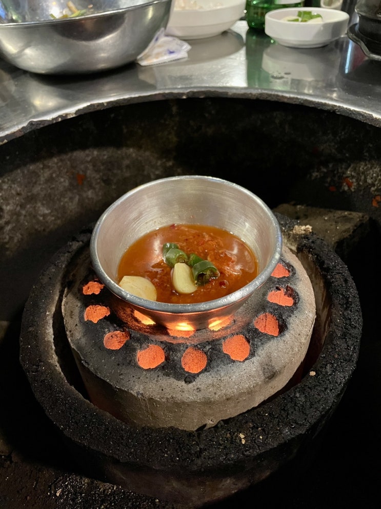 여전히 건재한 연탄불 뒷통구이 쌍용동 삼천리연탄구이 / 천안식후감