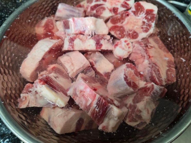  추운 겨울, 사랑이 담긴 소꼬리곰탕 만들기 