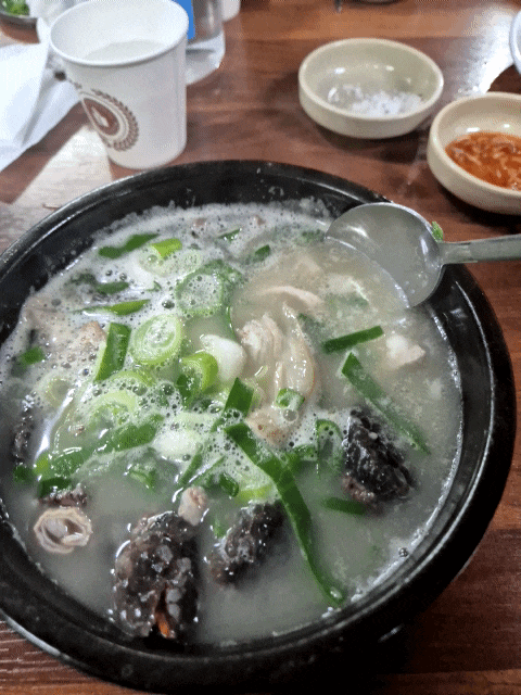  논현)영동시장 순대국 1타 맛집 '현대순대국'