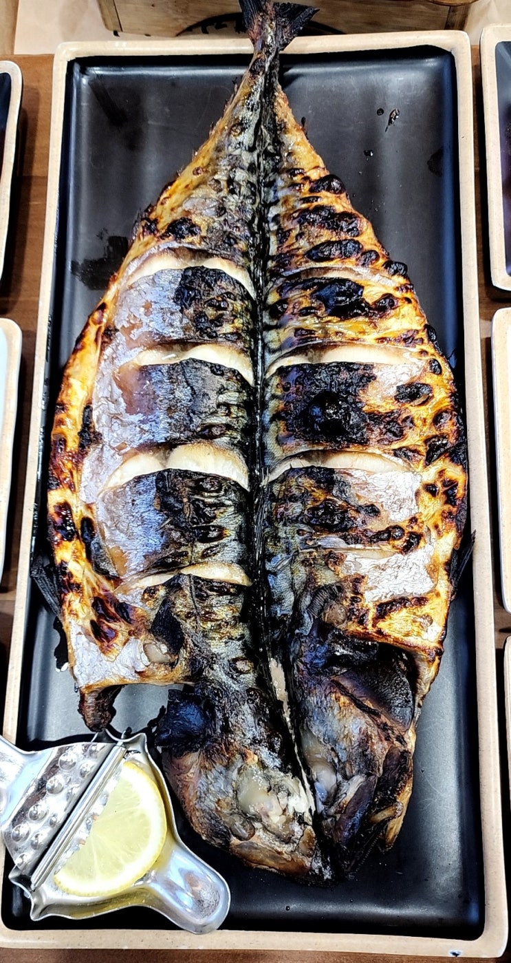  기름기 쏙 빠진 고등어화덕구이가 맛있는 신내동맛집 [정성자반]