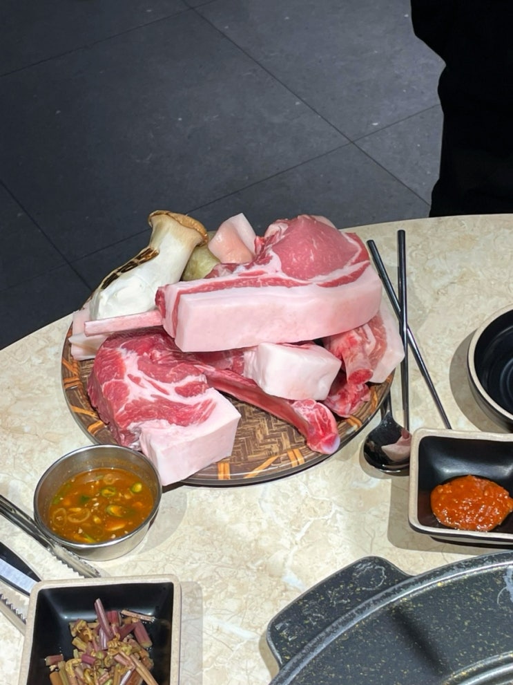  [광안리 맛집] 숙성도 : 광안리 연말모임 장소로 완전 딱인 숙성고기 맛집 그동안 먹은 돼지고기는 고기가 아니었음을